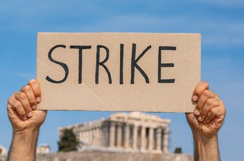 Ogólnokrajowy strajk w Grecji 16 grudnia. Kto strajkuje i czy stanie transport publiczny?