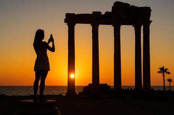 TOP 5 najbardziej słonecznych stolic w Europie - na którym miejscu są Ateny?